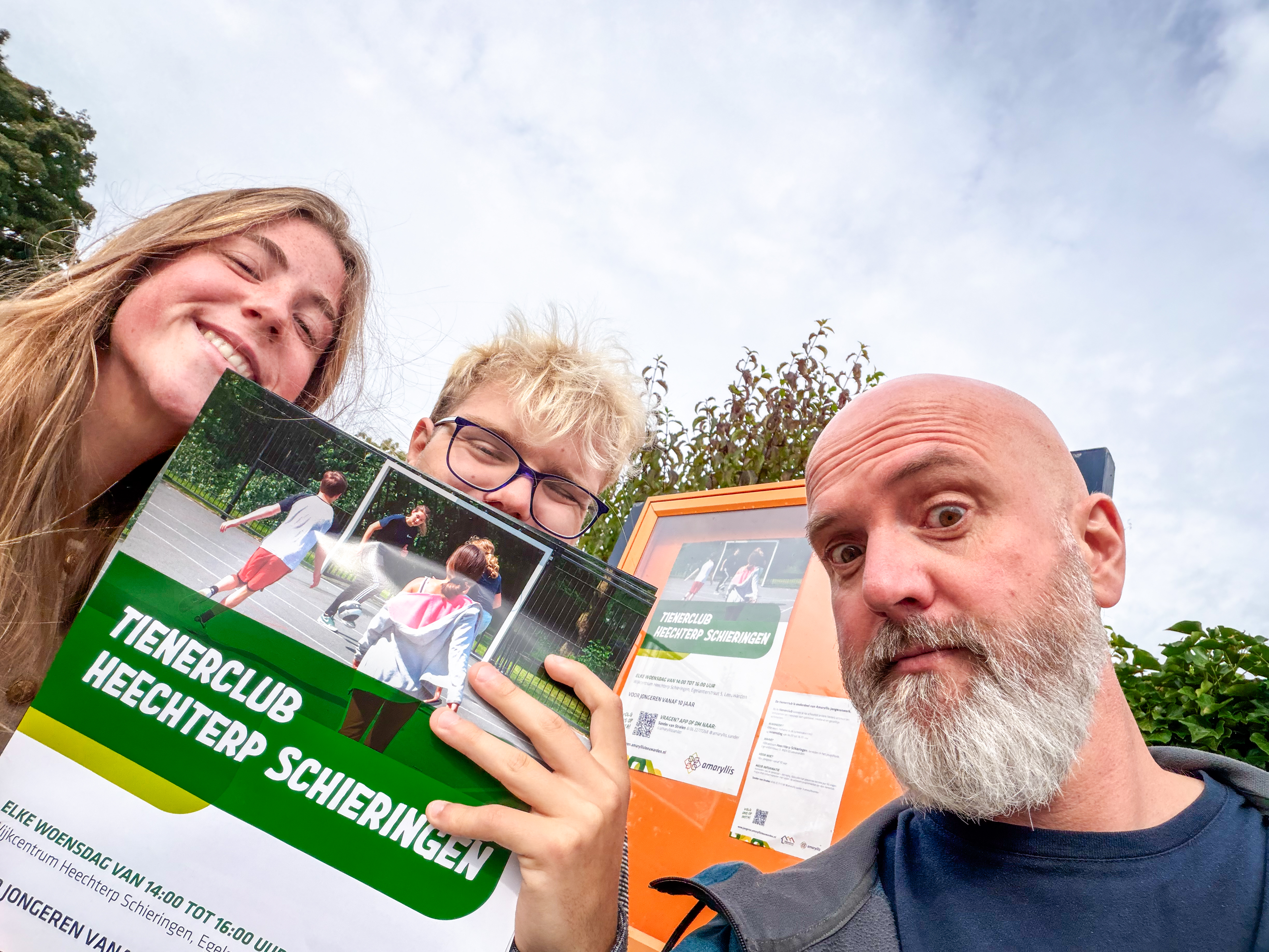 Flyer van Tienerclub Heechterp Schieringen